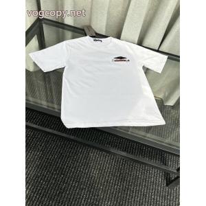 スーパー コピー 販売高品質で綺麗 安いの原因に 優しい印象を与えてくれ半袖TシャツBALENCIAGA