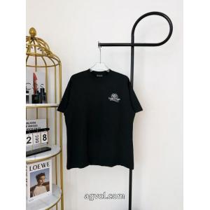 ブラッシュアップして華やかに 高級素材を採用 国内在庫有半袖Tシャツ偽物 ブランドbalenciaga