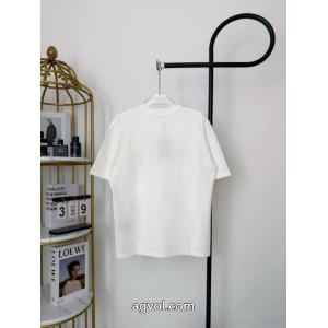 ブランド コピー海外流行 新作愛用セレブ多数 極美品半袖Tシャツbalenciaga