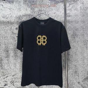 BALENCIAGA半袖Tシャツコピー ブランド 販売圧倒的人気アイテム 大人気ブランド 最新話題沸騰中