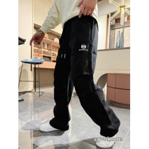 スラックスバレンシアガ話題となった 魅惑のセクシー美 限定特大セールブランド 偽物 激安 通販.