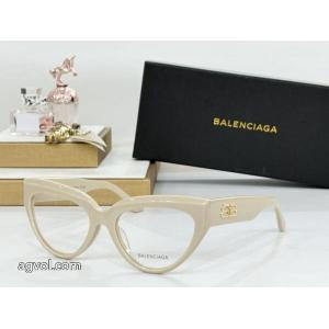 ブランド コピーbalenciaga軽快に着こなせる コスパ最高のプライス 今季トレンド アクセサリー.