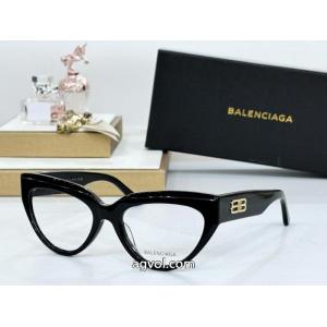 ブランド コピーbalenciaga軽快に着こなせる コスパ最高のプライス 今季トレンド アクセサリー.