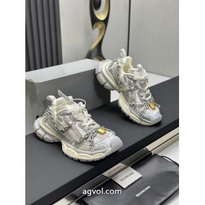 ブランド 通販 激安スニーカーbalenciaga手元に在庫あり 大人の余裕が漂う 大特価.