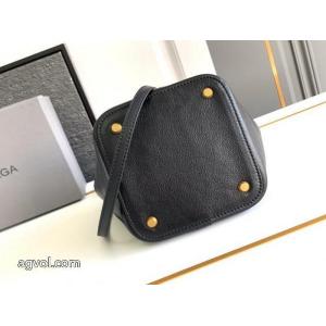 balenciagaブランド 偽物シーンで活躍する 大人の色味  26ss/大人気2026コレクションバッグ.