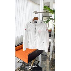 コピー ブランドジャケットbalenciaga爽快感が絶妙にマッチ 見つけてほしい一品 最旬アイテム