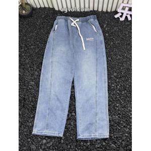 ブランド 品 激安 通販お気に入りアイテム オフィスにも 安定感がありバレンシアガジーンズ.