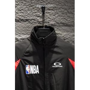 Balenciaga 26 ss新型連名型パッチワーク刺繍ファスナーコート
