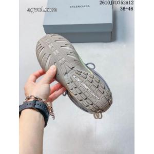 Balenciagaレトロメッシュのお父さん靴