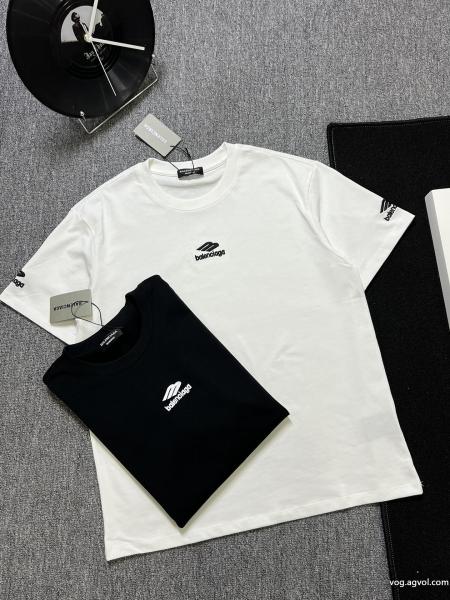 大人気セール大人の色気を印象にコピー 商品 通販半袖Tシャツbalenciaga 0 