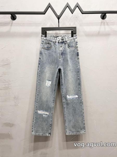 バレンシアガ balenciagaストレートジーンズは男女同型 0