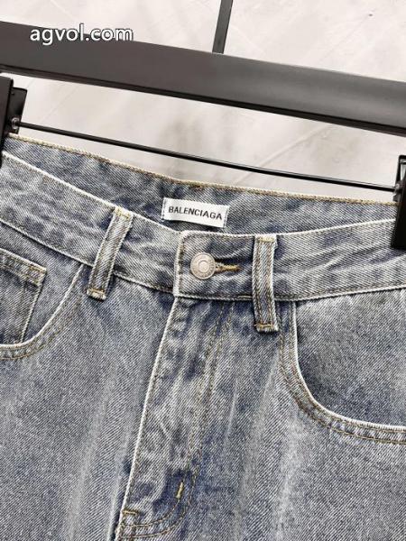 バレンシアガ balenciagaストレートジーンズは男女同型 5