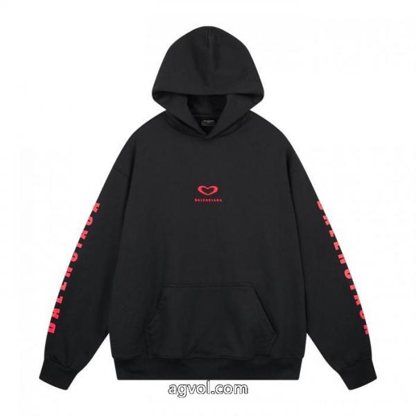 balenciagaハートロゴプリントのパーカー 1
