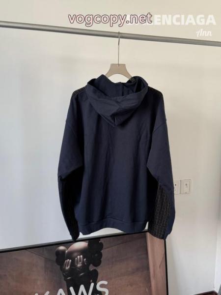 Balenciagaスタイリッシュなチェック柄ポケットシャツコート 2