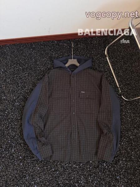 Balenciagaスタイリッシュなチェック柄ポケットシャツコート 4