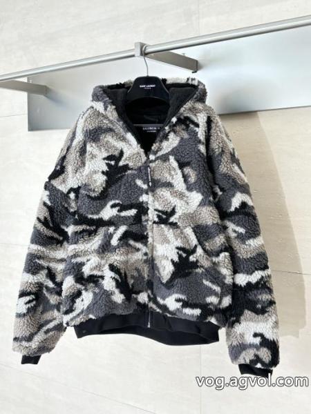 コピー ブランド 通販魅力的 お洒落な存在感 ポップbalenciagaコート 0