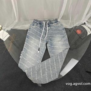 Balenciagaアルファベットロゴ弾幕満印タンニンジーンズ