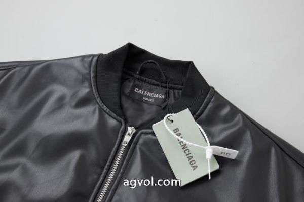 ジャケット秋冬のトレンドアイテム 今からの季節にピッタリ！  最新ルックコピー 通販balenciaga 5 