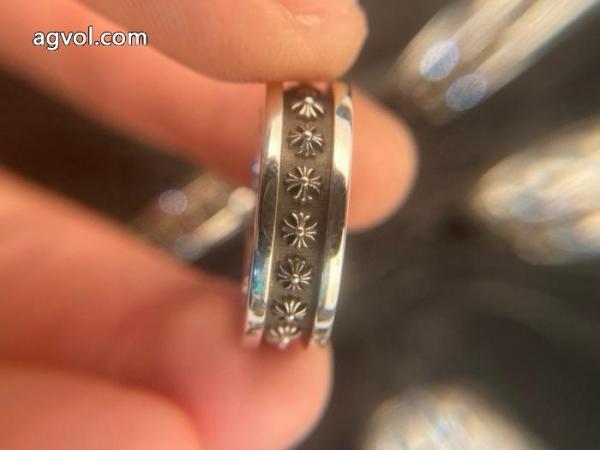 偽物 ブランド 激安指輪今年大流行 大好評アイテム ファッションCapCHROME HEARTS 3