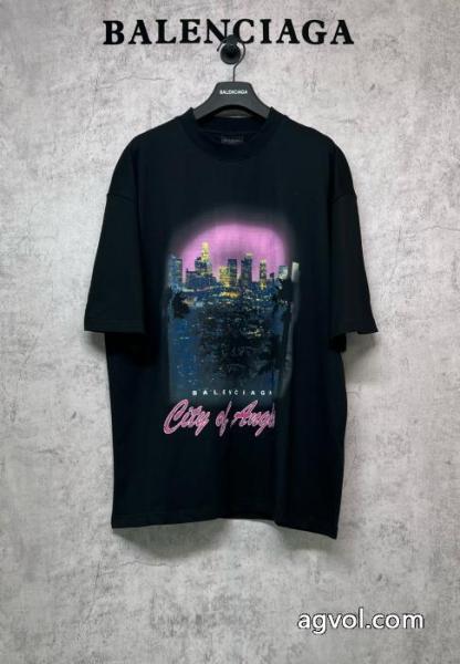 冬季超人気アイテム 期間限定セール 秋季新作品balenciaga半袖Tシャツブランド 偽物 1