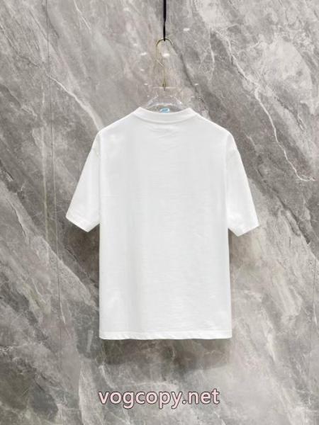 ブランドコピーBALENCIAGA人気商品登場 お洒落自在 新作大人気Tシャツ 1