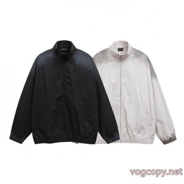 ブランド 品 スーパー コピー海外セレブ定番愛用 最新入荷260%新品 海外セレブ愛用BALENCIAGAコート 1