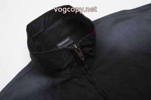 ブランド 品 スーパー コピー海外セレブ定番愛用 最新入荷260%新品 海外セレブ愛用BALENCIAGAコート 3