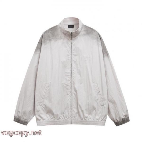 ブランド 品 スーパー コピー海外セレブ定番愛用 最新入荷260%新品 海外セレブ愛用BALENCIAGAコート 4