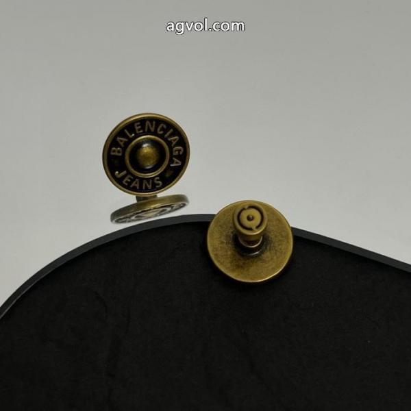 最終セール 2026【SALE！】 ギフトラッピングOK    アクセサリーバレンシアガブランド 通販店. 6 