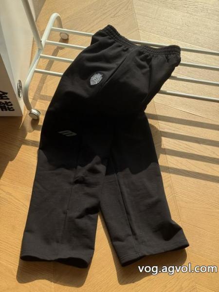 偽 ブランド 通販balenciaga限定セール正規品 冬らしく爽やかな印象 新作限定争奪戦    スラックス. 0 