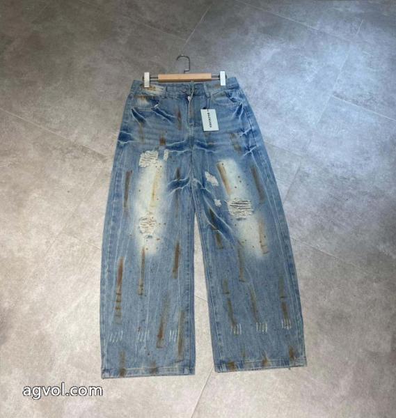ジーパンブランド コピー バック少数入荷 今季のトレンドクラシックスタイル 男女通用バレンシアガ. 1