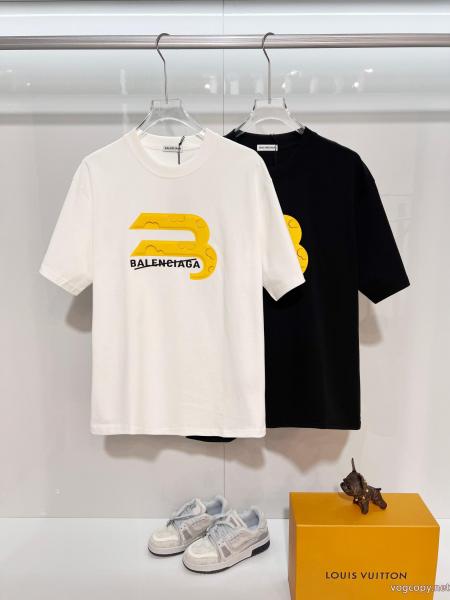 BALENCIAGAスーパー コピー 品Tシャツ品質の高い 安心と信頼のお取引 新作限定争奪戦 0 