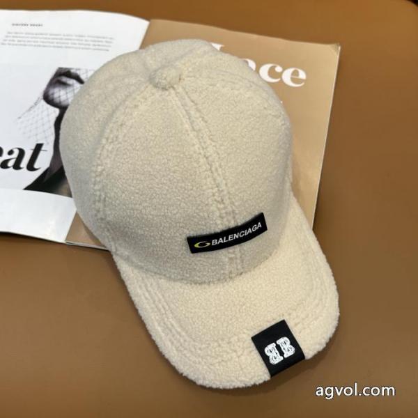 balenciagaブランド コピー 品    帽子セレブや芸能人からも愛用 2026?2026秋冬流行色紹介 一味違うケーブル編みが魅力満点. 5 