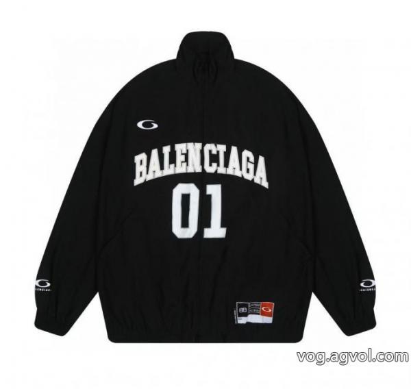 期間限定大人気商品 爆買い新品 大人の色味 ブランド コピー 販売 balenciagaコート 0 