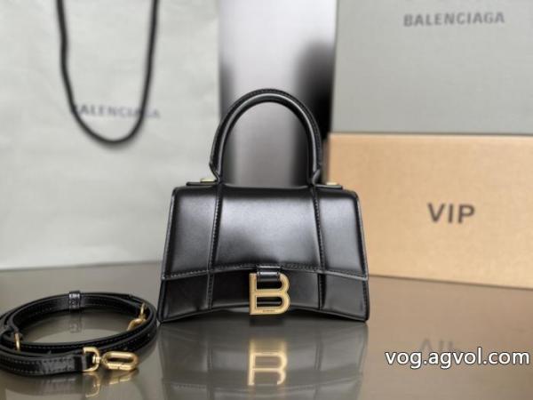     バッグブランド アクセサリー 激安balenciaga最新で一目惚れ おしゃれアイテム 強い魅力を感じる一枚 . 0 