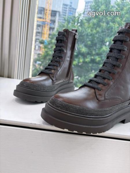 balenciagaブランド コピー バック靴 ブーツ定番人気 魅力たっぷり逸品 履き心地抜群. 5 