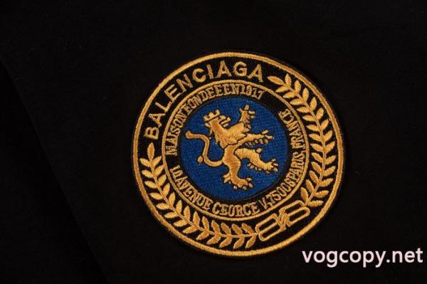 ブランド コピー 販売人気商品最新作 存在感がある 数量限定セールTシャツBALENCIAGA 3