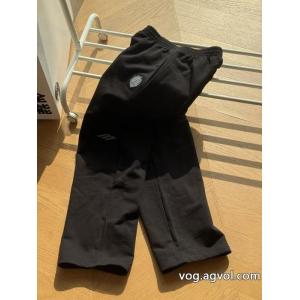 偽 ブランド 通販balenciaga限定セール正規品 冬らしく爽やかな印象 新作限定争奪戦    スラックス.