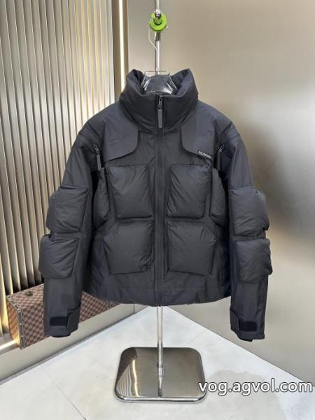     ダウンジャケット細身効果抜群！：只限用于女人的衣服 送料無料限定価格 世界で誰もが憧れるブランドブランド アクセサリー 激安バレンシアガ. 0 
