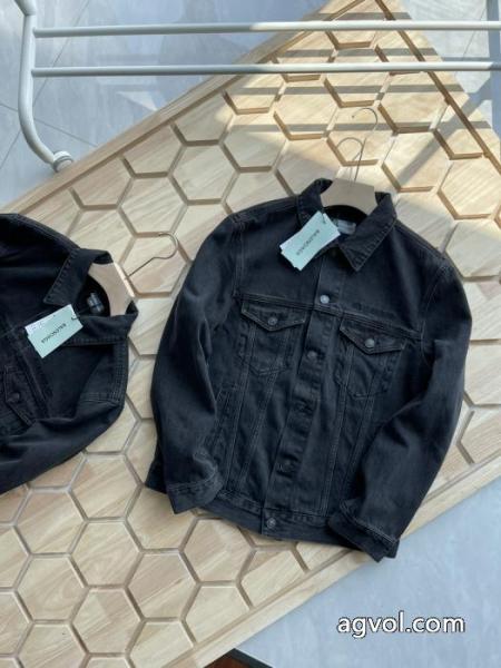 コートコピー ブランド 通販balenciaga少量再入荷 限定モデル シンプルなデザイン 5