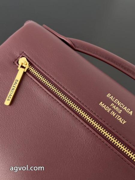     バッグ秋冬物先行発売  安心の追跡案内 驚きの再入荷balenciagaブランド スーパー コピー. 6 