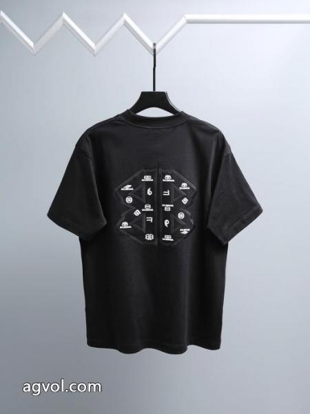 半袖Tシャツ国内在庫即納可能 話題の新作到着 人気セール格安バレンシアガブランド 偽物 激安 1