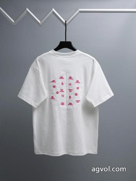 半袖Tシャツ国内在庫即納可能 話題の新作到着 人気セール格安バレンシアガブランド 偽物 激安 5