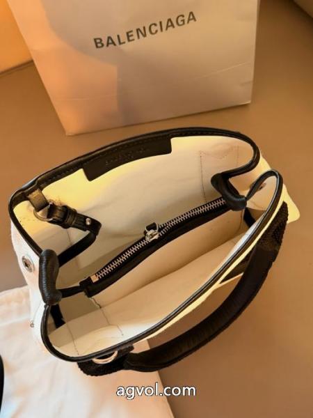 人気新商品 今年の大トレンド 安心の激安通販スーパー コピー 通販balenciagaバッグ 2