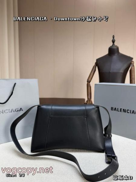 ブランド コピー バックバッグ2026人気品 本日限定安い 多色使いが魅力のBALENCIAGA 5 