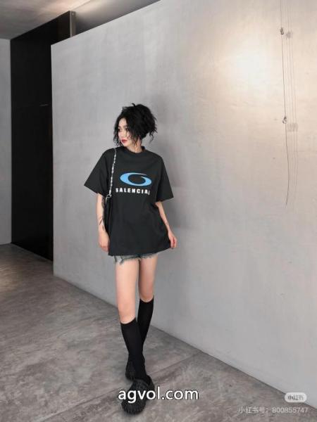 バレンシアガ    半袖T爆発的な人気 新品入荷 人気のオシャレものからブランド スーパー コピー 優良. 5 