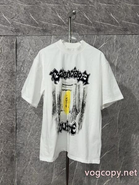 デザイン性の高い 完売必至!! 注目作品BALENCIAGA半袖Tシャツスーパー コピー ブランド 2