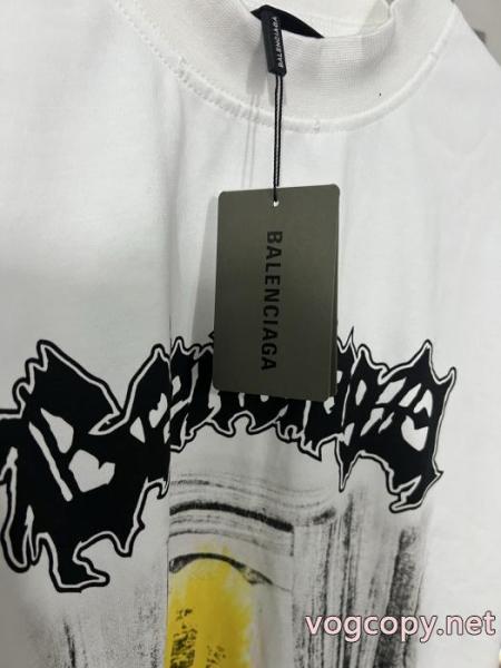 デザイン性の高い 完売必至!! 注目作品BALENCIAGA半袖Tシャツスーパー コピー ブランド 1