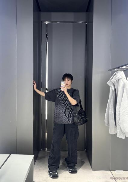 2026年モデル 夏新商品 高品質 人気BALENCIAGA半袖Tシャツスーパー コピー 品 0 
