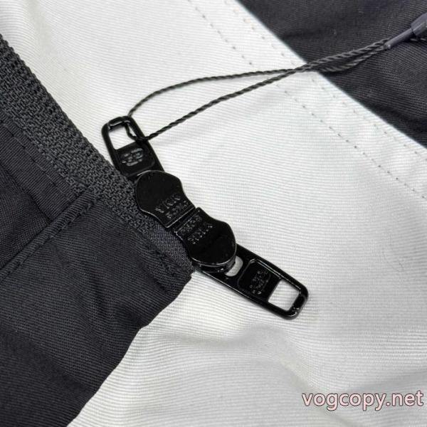 高級感溢る 今年流行 手元在庫限りコピー 品 販売BALENCIAGAジャケット 3